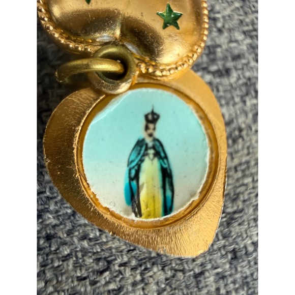 Vintage 1930s Gold Heart Locket Green Stars Religious Mary Charm pendant - Picture 3 of 13